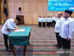 Menhub Dudy Purwagandhi Resmi Lantik Soerjanto Tjahjono Kembali Pimpin KNKT