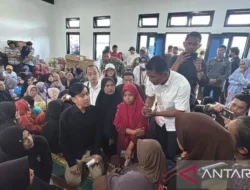 Wapres Gibran Pastikan Logistik Korban Banjir Bandang di Solok Terpenuhi