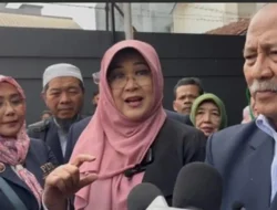 Dokter Tifa Sarankan Presiden Jokowi Protes Terkait Unggahan Ijazah di Media Sosial