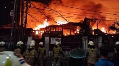Kebakaran Hebat di Kebayoran Lama: 150 Jiwa Terdampak dan Kerugian Capai Rp1,2 Miliar