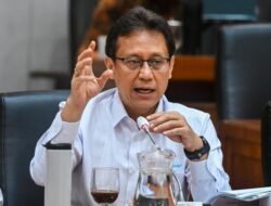 Menkes Ingatkan Bahaya Serius Abu Vulkanik, Warga Diimbau Tetap di Rumah