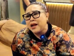 Bisnis Kuliner Nunung Srimulat Diteror Tanah Kuburan, Pelanggan Mendadak Sepi