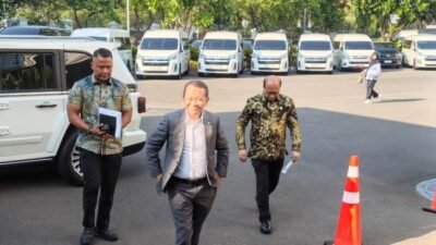 Menteri ESDM Bahlil Lahadalia pastikan stok BBM nasional aman