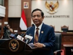 Mahfud MD Paparkan Analisis Logika Konstitusi Terkait Keabsahan Putusan MK dan Gibran
